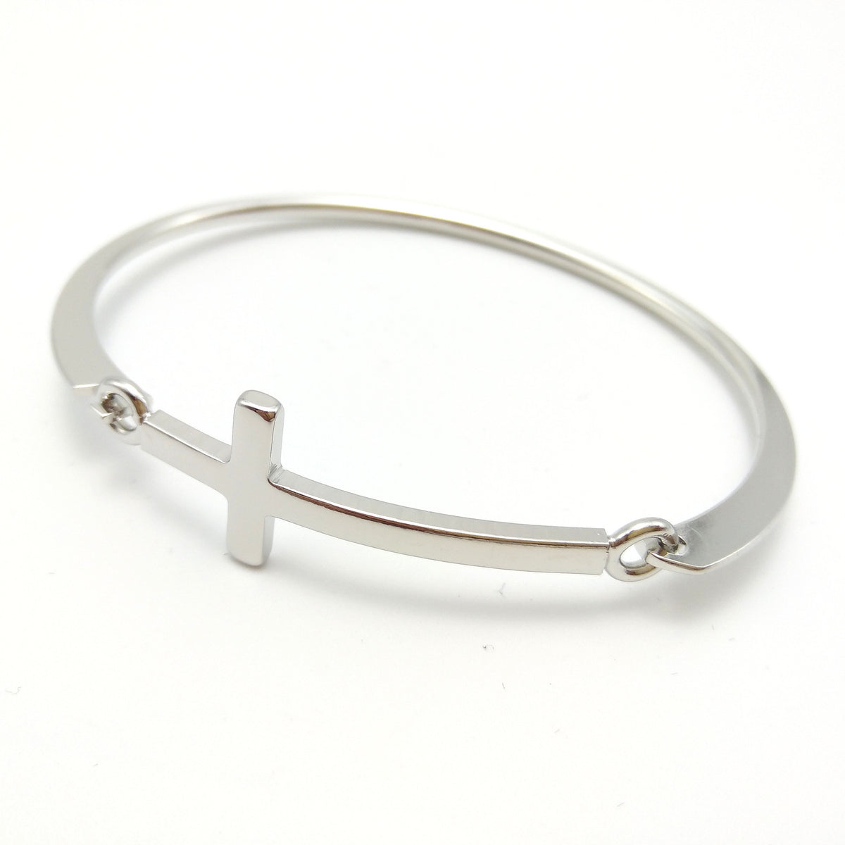 Simple, versatile, and unique cross bracelet