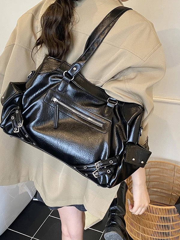 American-style niche motorcycle bag, sweet-and-cool spicy girl?s class bag, crossbody commuter bag